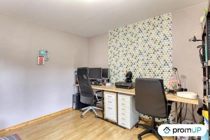 Maison à vendre Montreuil Poulay Montreuil Poulay - Photos Vivastreet (VM3602) Maison de 136 m2 Montreuil-Poulay