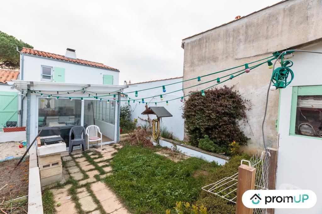 Vente Maison Charente-Maritime Rivedoux Plage - 17940 - Photos Vivastreet (VM4099) Maison de 91m² située à Rivedoux-plage
