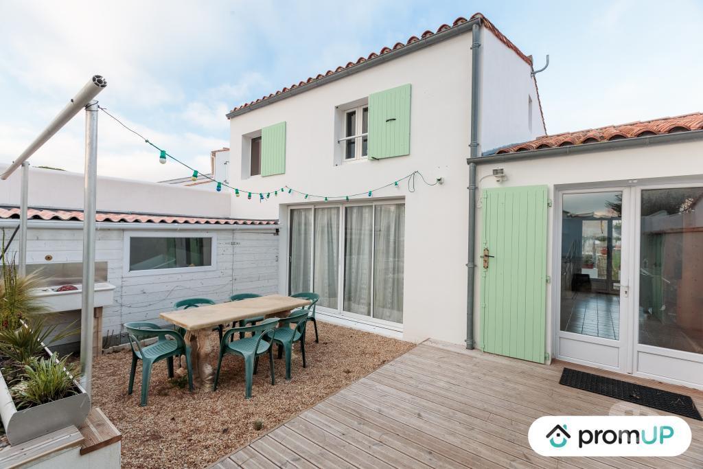 Vente Maison Charente-Maritime Rivedoux Plage - 17940 - Photos Vivastreet (VM4099) Maison de 91m² située à Rivedoux-plage