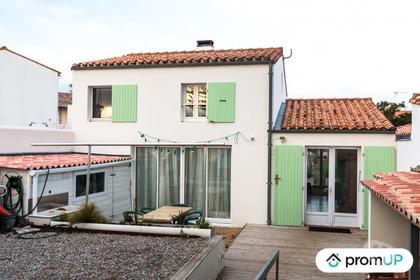 Vendre maison Rivedoux Plage Charente-Maritime - Photos Vivastreet (VM4099) Maison de 91m² située à Rivedoux-plage