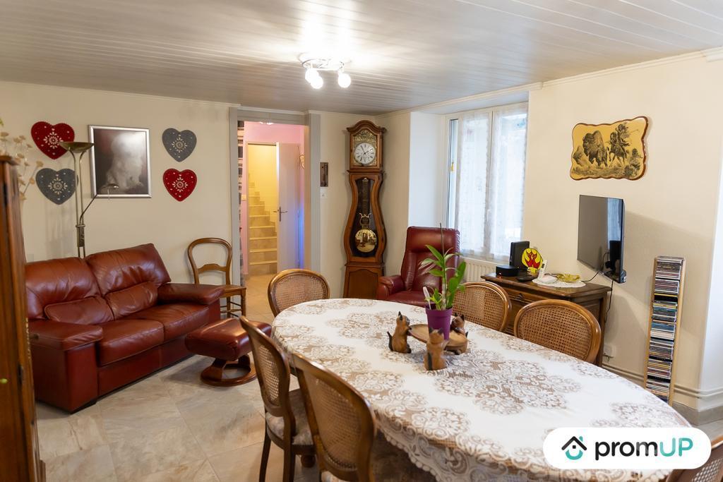 Appartements à vendre Territoire de Belfort Giromagny - 90200 - Photos Vivastreet (V6440) Appartement en triplex de 120 m2 à Giromagny