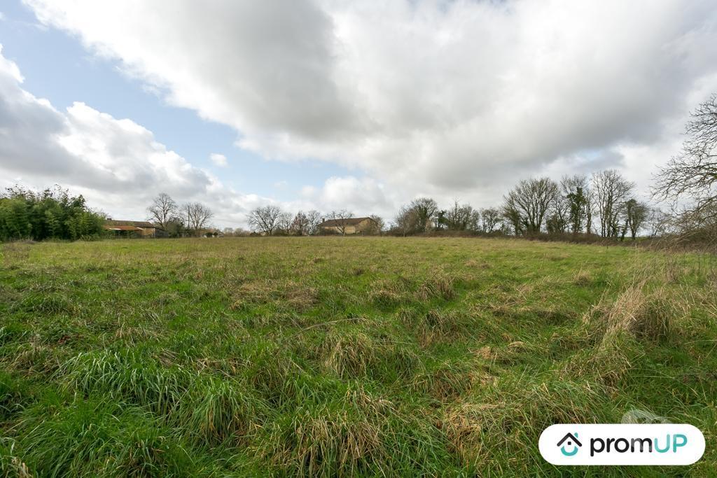 Terrain à vendre Charente Vieux Ruffec - 16350 - Photos Vivastreet (VT346) Terrains non constructibles de 7200 m²