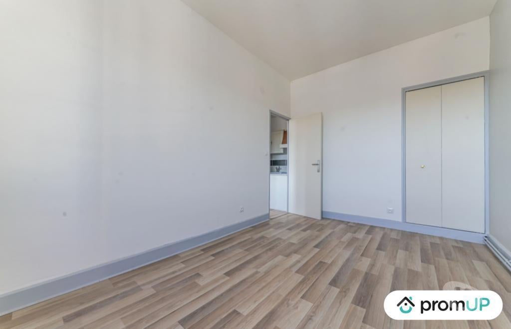Appartements à vendre Cher St Amand Montrond - 18200 - Photos Vivastreet (VA542) Appartement 2 pièces