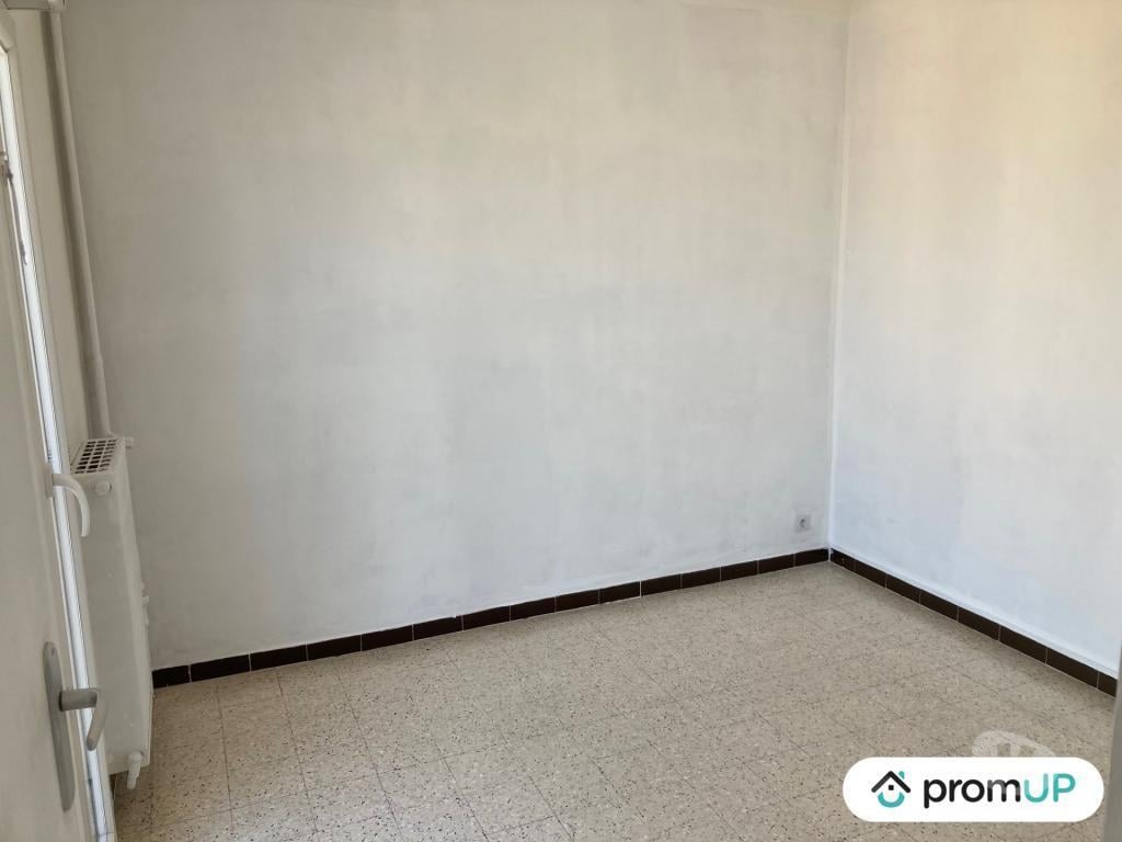 Appartements à vendre Bouches-du-Rhône Port de Bouc - 13110 - Photos Vivastreet (V6124) Appartement à Port de Bouc