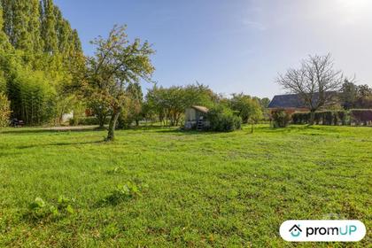 Vente Terrain La Chapelle St Laurian Indre - Photos Vivastreet (V6318) Terrain de 3090 m2 dont 500m2 constructible à LA