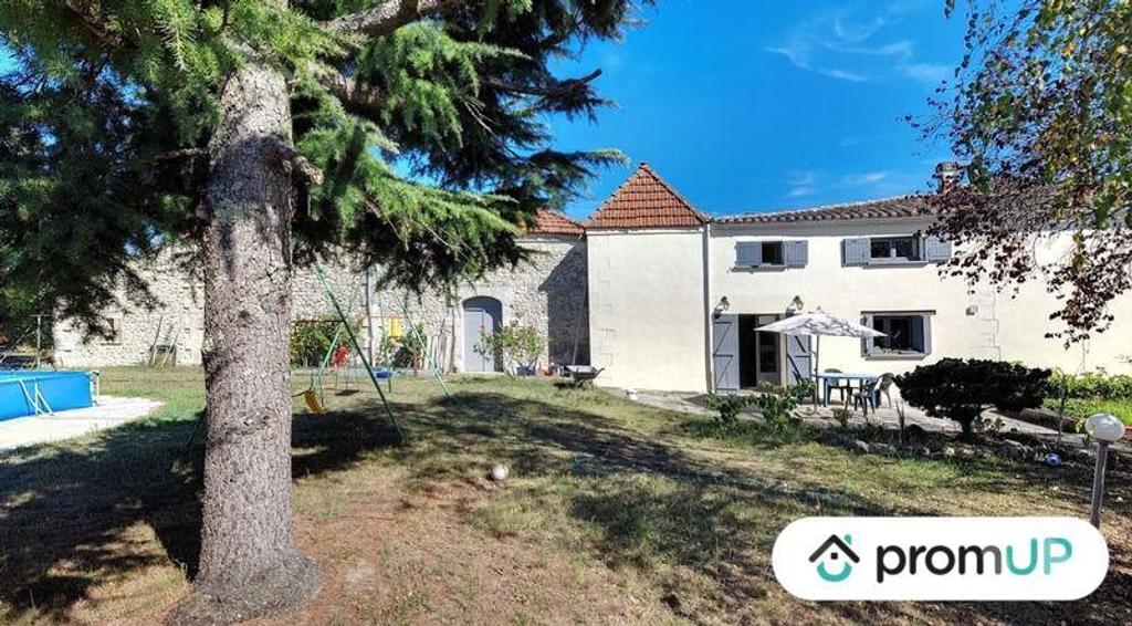 Vente Maison Gironde St Christoly de Blaye - 33920 - Photos Vivastreet (VM1424) Maison de 320m2 à Saint Christoly de Blaye