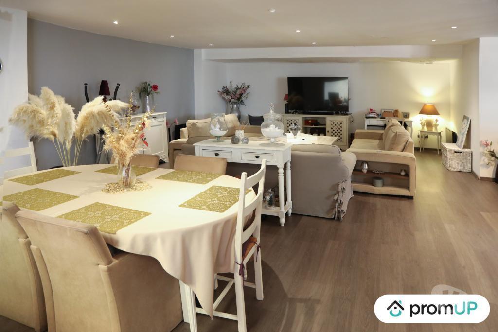 Appartements à vendre Landes Mont de Marsan - 40000 - Photos Vivastreet (V6227) Appartement duplex de 250 m2 à MONT DE MARSAN