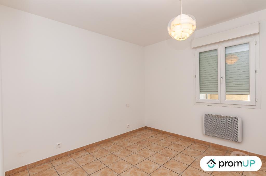Appartements à vendre Hérault Caux - 34720 - Photos Vivastreet (V5045) A saisir : appartement 4 pièces avec jardin proche de...