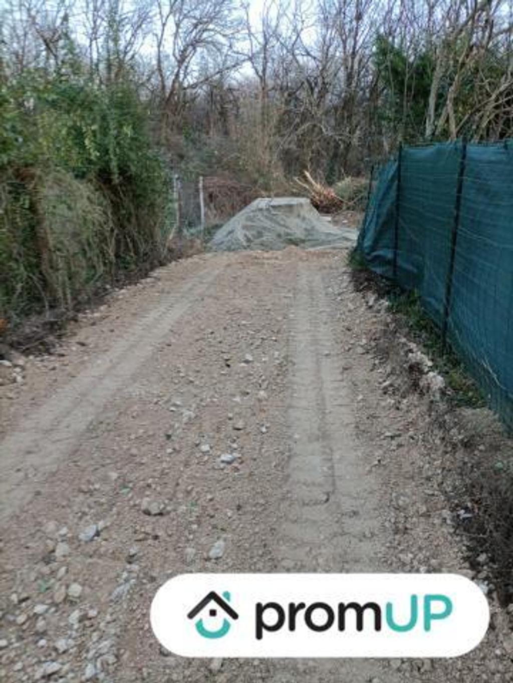 Terrain à vendre Tarn-et-Garonne Dieupentale - 82170 - Photos Vivastreet (V5306) Terrain constructible de 2689m2 à DIEUPENTALE