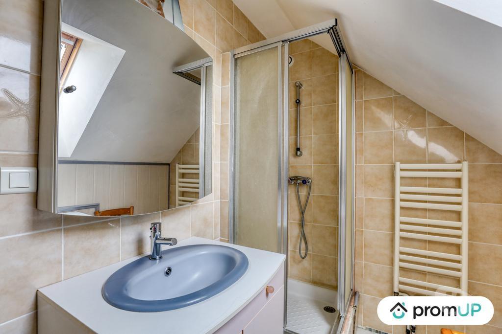 Vente Maison Cher Preuilly - 18120 - Photos Vivastreet (VM2720) Maison mitoyenne de 189m² située à Preuilly