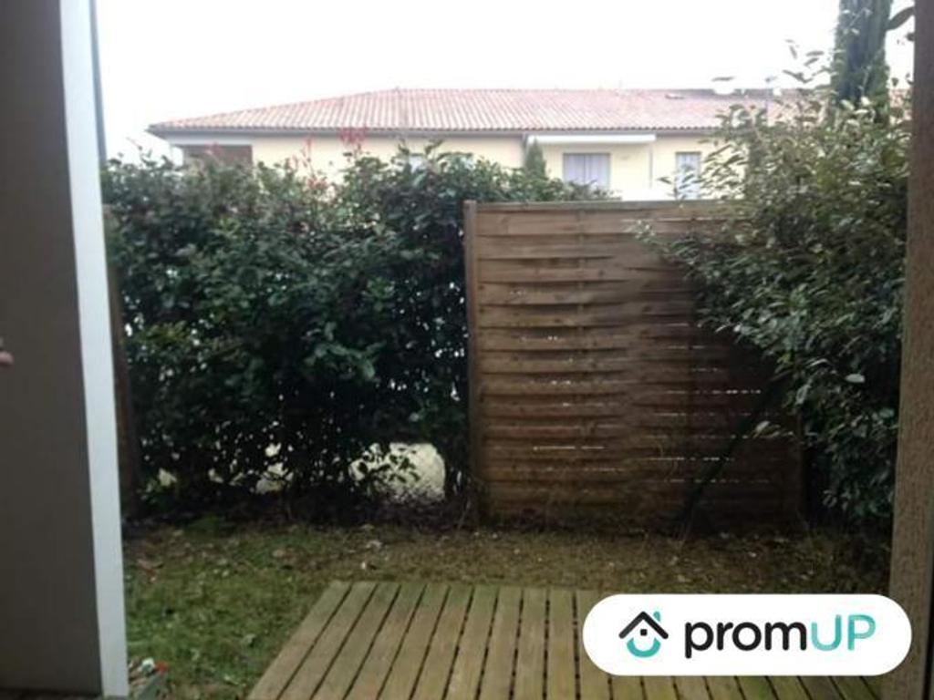 Appartements à vendre Haute-Garonne Pechbonnieu - 31140 - Photos Vivastreet (V5100) Joli studio 28 m² Terrasse et jardin