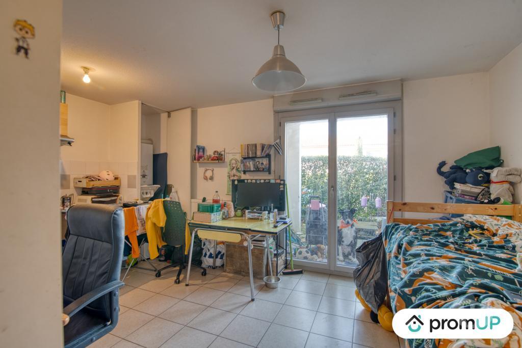 Appartements à vendre Haute-Garonne Pechbonnieu - 31140 - Photos Vivastreet (V5100) Joli studio 28 m² Terrasse et jardin