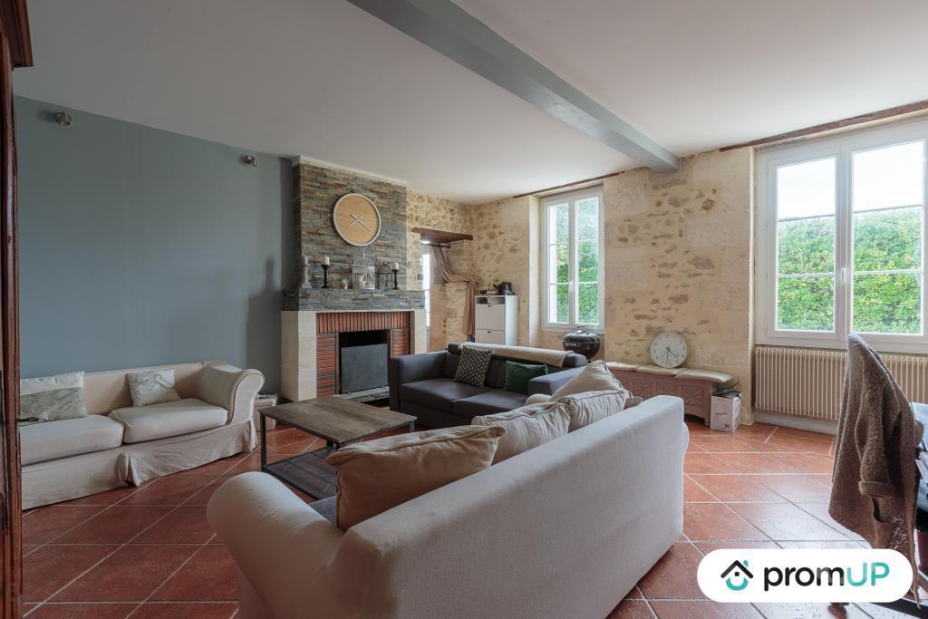 Vente Maison Gironde Anglade - 33390 - Photos Vivastreet (V4910) Grande maison bourgeoise avec terrain, piscine et...
