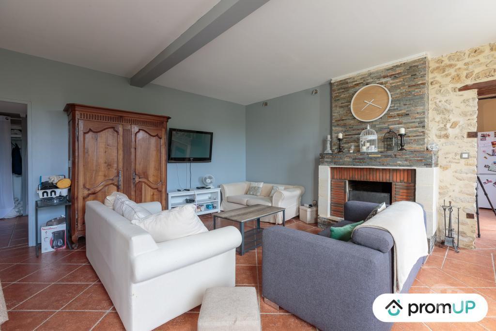 Vente Maison Gironde Anglade - 33390 - Photos Vivastreet (V4910) Grande maison bourgeoise avec terrain, piscine et...