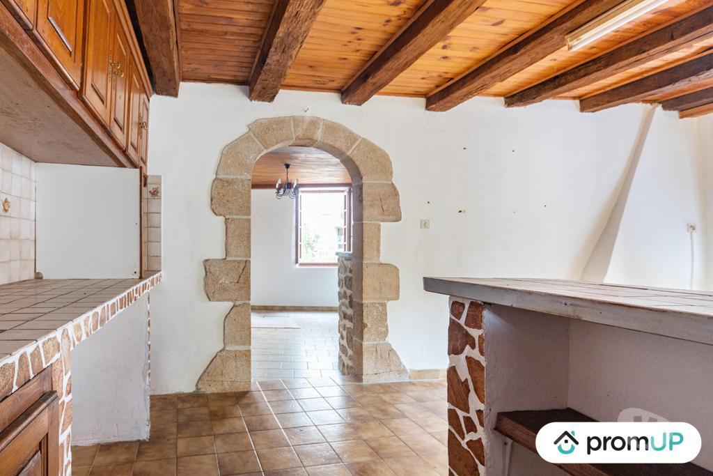 Vente Maison Cantal Marcoles - 15220 - Photos Vivastreet (VM4117) Belle maison de campagne confortable dans le Cantal