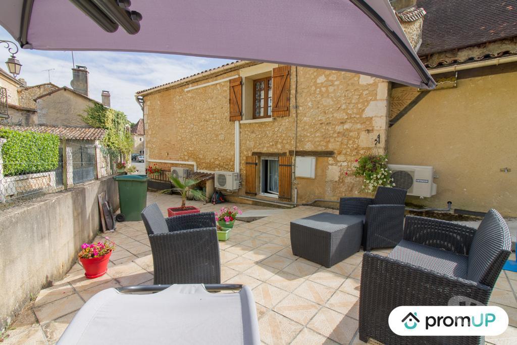 Vente Maison Dordogne St Georges de Montclard - 24140 - Photos Vivastreet (VM676) Maison de village T4 T5 de 135m2 avec jardin