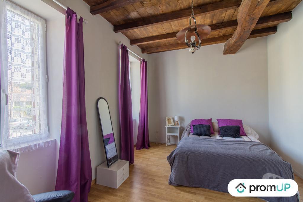 Vente Maison Dordogne St Georges de Montclard - 24140 - Photos Vivastreet (VM676) Maison de village T4 T5 de 135m2 avec jardin