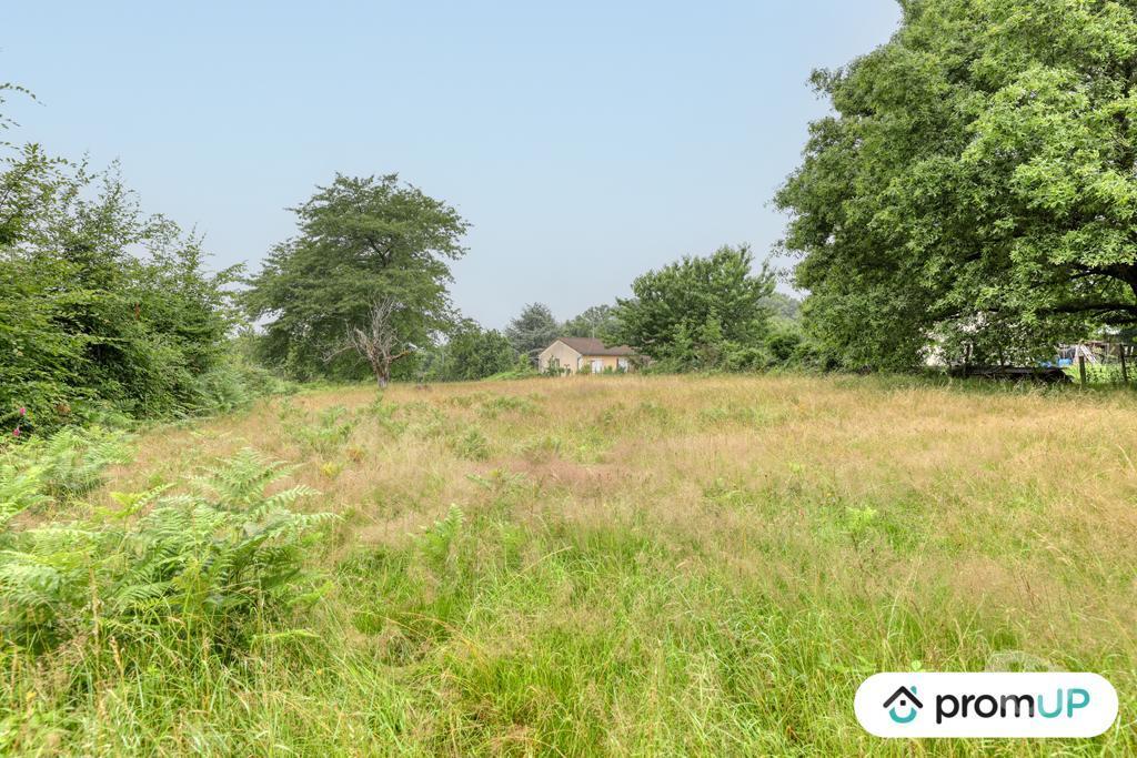 Terrain à vendre Haute-Vienne Oradour sur Vayres - 87150 - Photos Vivastreet (VT912) Terrain constructible de 1831m²