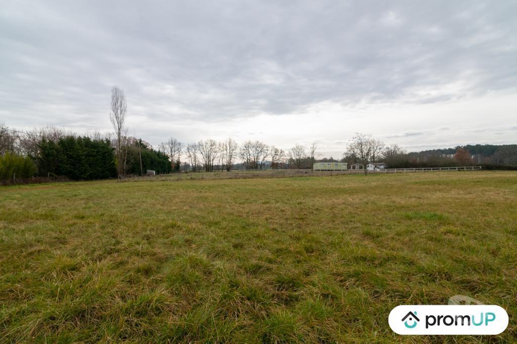 Terrain à vendre Haute-Garonne Vacquiers - 31340 - Photos Vivastreet (V5445) Terrain de loisir de 2 078 m2 à Vacquiers