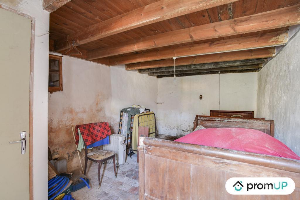 Vente Maison Vienne Usson du Poitou - 86350 - Photos Vivastreet (VM924) Maison à rénover de 50m2
