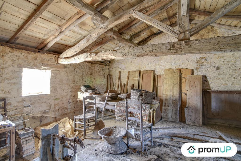 Vente Maison Vienne Usson du Poitou - 86350 - Photos Vivastreet (VM924) Maison à rénover de 50m2