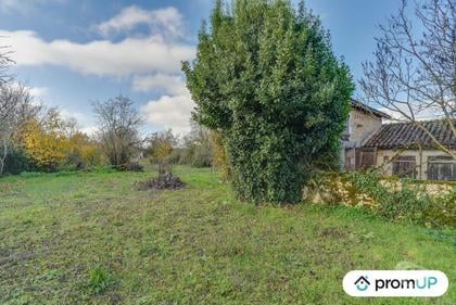 Maison à vendre Usson du Poitou Vienne - Photos Vivastreet (VM924) Maison à rénover de 50m2