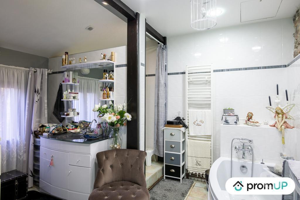 Vente Maison Manche Cerences - 50510 - Photos Vivastreet (VM902) Propriété de 300m2 à Cérences