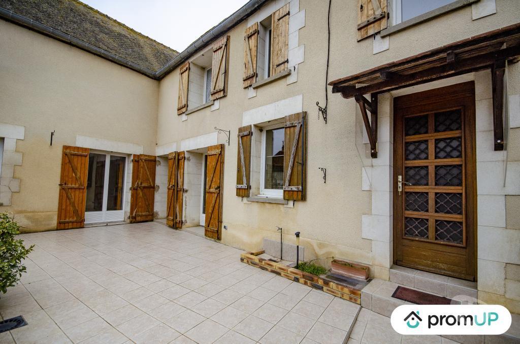 Vente Maison Yonne Escamps - 89240 - Photos Vivastreet (V5137) Lot de 443m2 composé d'une maison de 363m2 et un T4...