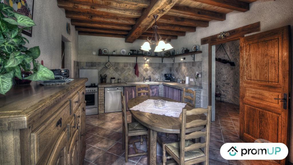 Vente Maison Gironde Monsegur - 33580 - Photos Vivastreet (VM176) Maison de charme 160 m² avec dépendances