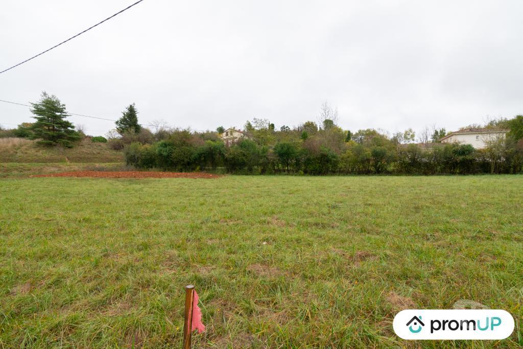 Terrain à vendre Tarn Castres - 81100 - Photos Vivastreet (V6403) Terrain constructible plat de 1711 m2 à Castres