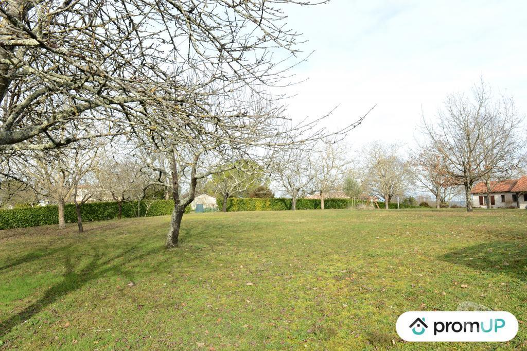 Terrain à vendre Lot-et-Garonne Castillonnes - 47330 - Photos Vivastreet (VT1168) Grand terrain constructible 2400 m²