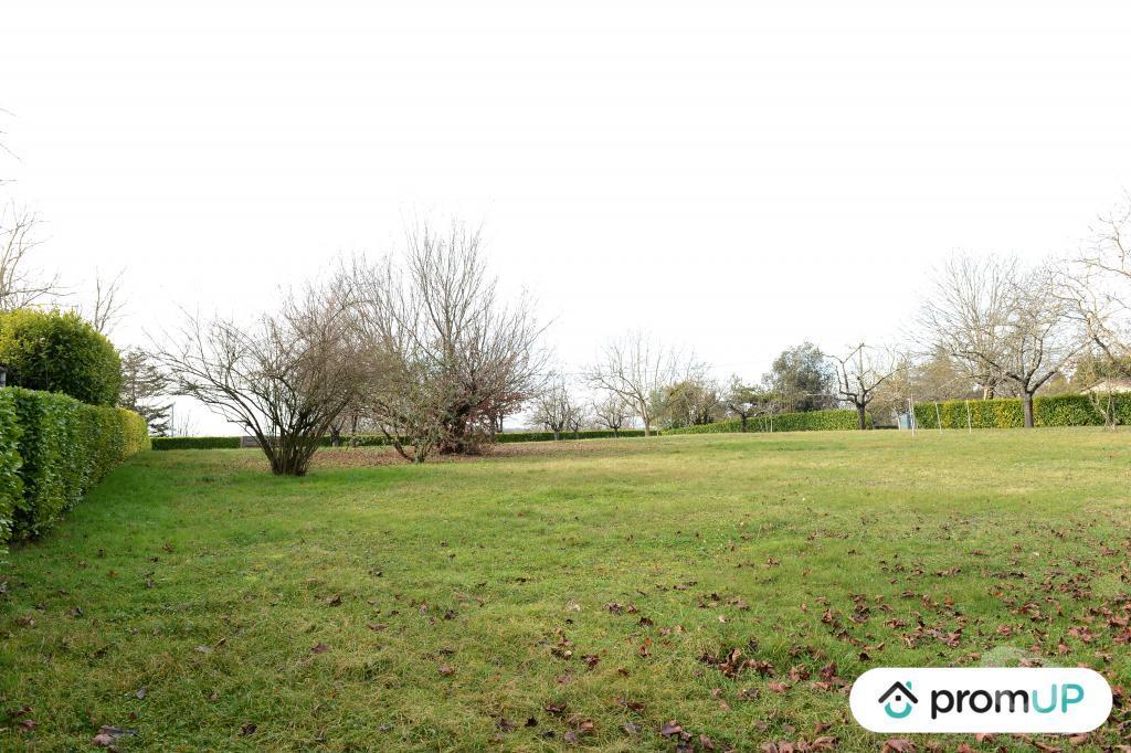 Terrain à vendre Lot-et-Garonne Castillonnes - 47330 - Photos Vivastreet (VT1168) Grand terrain constructible 2400 m²