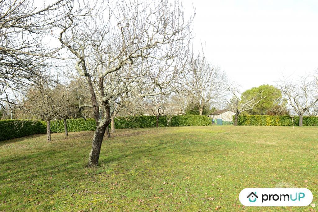 Terrain à vendre Lot-et-Garonne Castillonnes - 47330 - Photos Vivastreet (VT1168) Grand terrain constructible 2400 m²