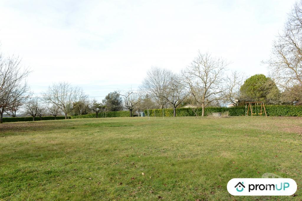 Terrain à vendre Lot-et-Garonne Castillonnes - 47330 - Photos Vivastreet (VT1168) Grand terrain constructible 2400 m²
