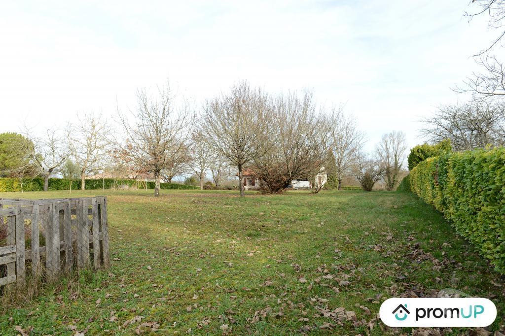 Terrain à vendre Lot-et-Garonne Castillonnes - 47330 - Photos Vivastreet (VT1168) Grand terrain constructible 2400 m²