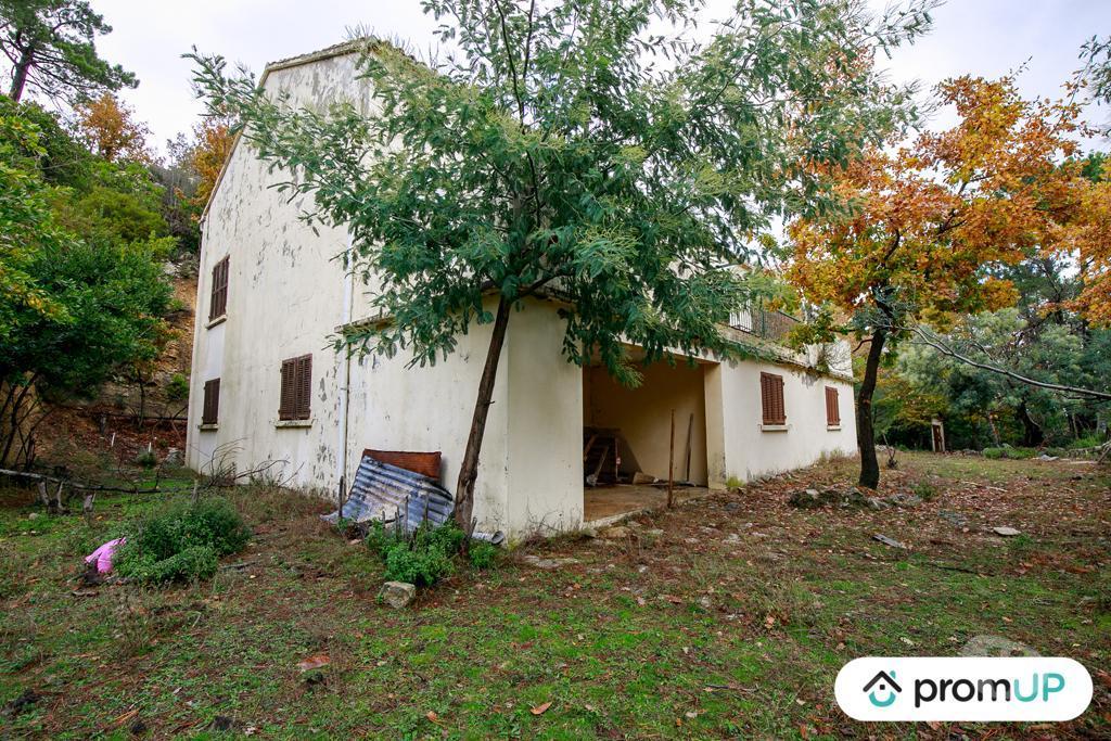 Vente Maison Haute-Corse Ghisoni - 20227 - Photos Vivastreet (VM3390) Maison de 177m² située à Ghisoni station de ski face aux