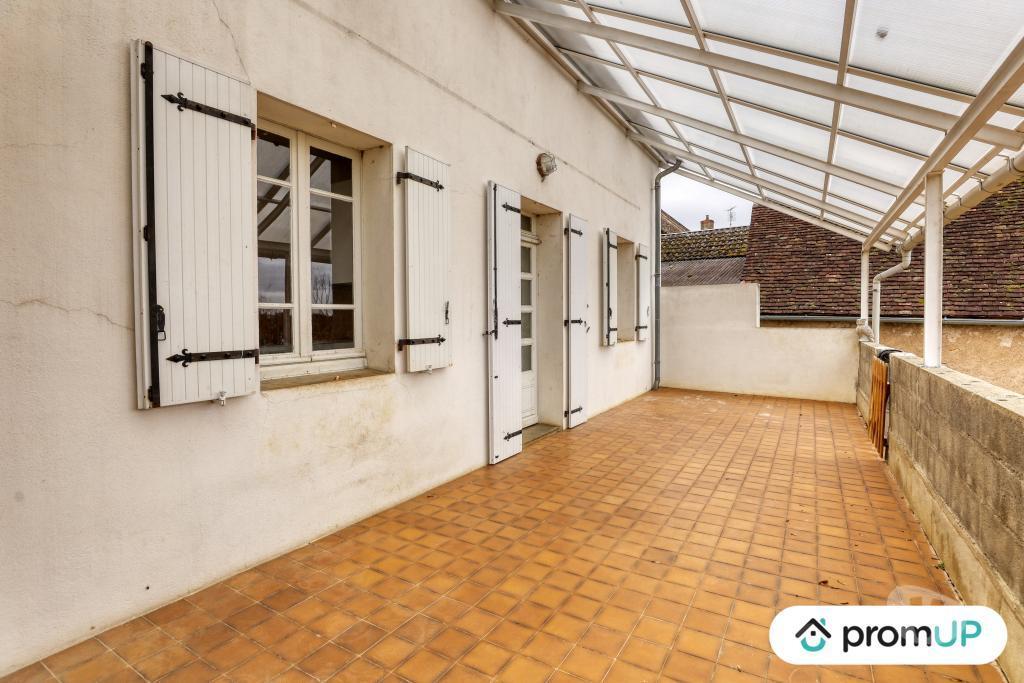 Vente Maison Allier Ainay le Chateau - 03360 - Photos Vivastreet (V5103) Grande maison 155 m² 4 chambres 2 bureaux