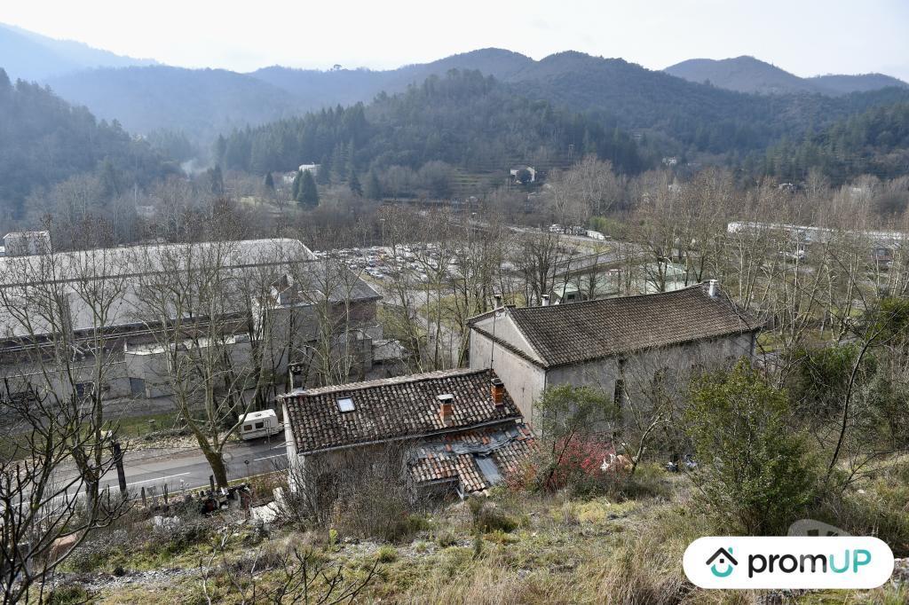 Terrain à vendre Gard Le Vigan - 30120 - Photos Vivastreet (V5399) Terrain constructible de 2 780m2 à Le Vigan