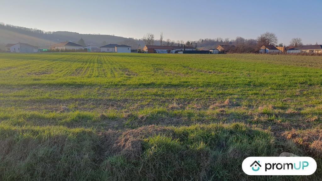 Terrain à vendre Allier Creuzier le Neuf - 03300 - Photos Vivastreet (V5317) Terrain non constructible de 3000m2