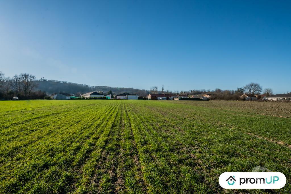 Terrain à vendre Allier Creuzier le Neuf - 03300 - Photos Vivastreet (V5317) Terrain non constructible de 3000m2
