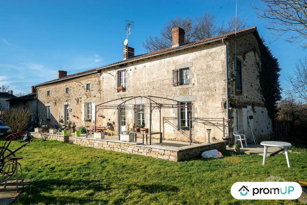Vente Maison Haute-Vienne Bussiere Poitevine - 87320 - Photos Vivastreet (VM1132) Maison individuelle de 260 m²