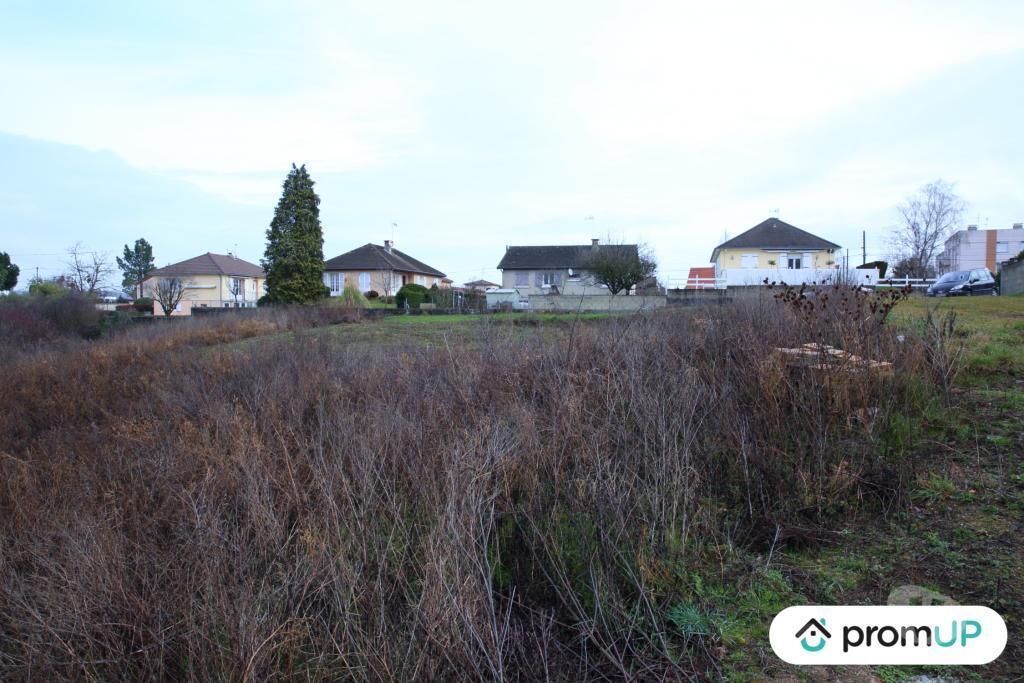 Terrain à vendre Saône-et-Loire Digoin - 71160 - Photos Vivastreet (V5417) Terrain constructible de 3 000 m2 à Digoin