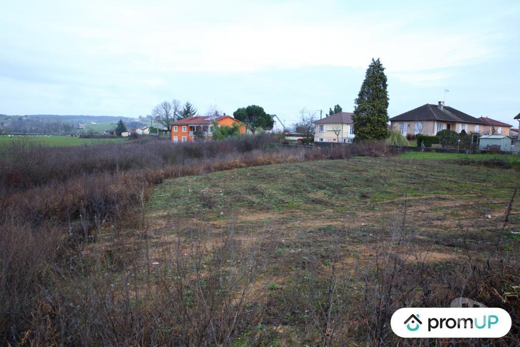 Terrain à vendre Saône-et-Loire Digoin - 71160 - Photos Vivastreet (V5417) Terrain constructible de 3 000 m2 à Digoin