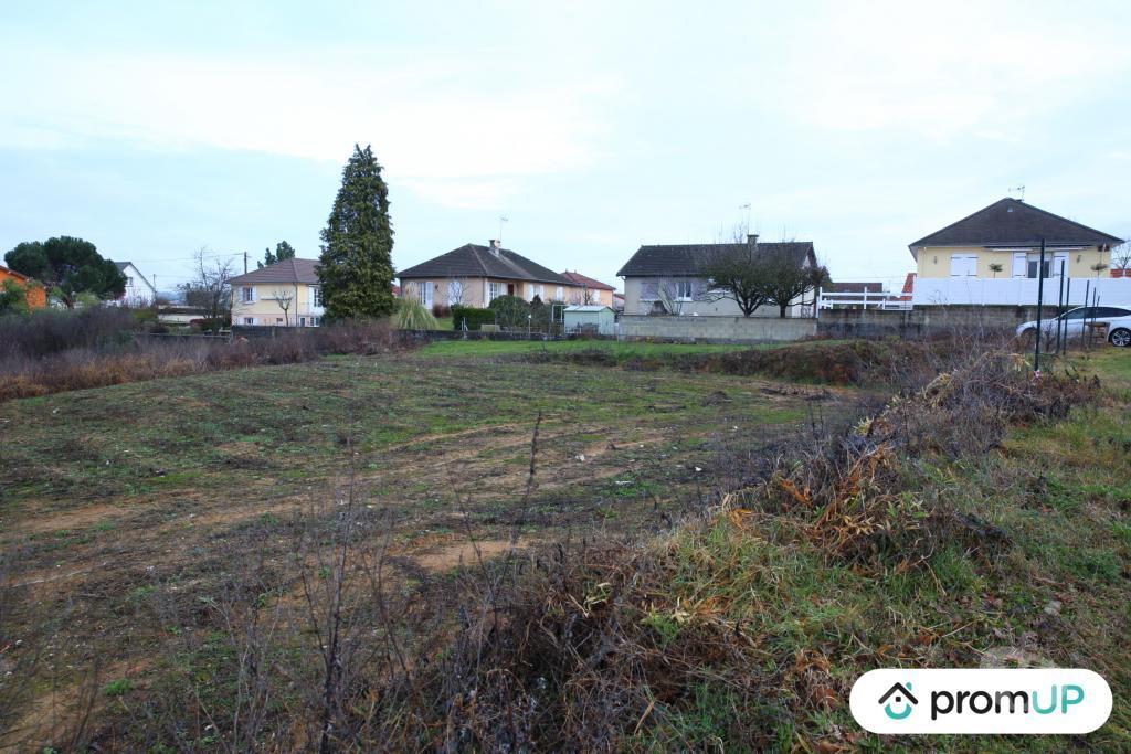 Terrain à vendre Saône-et-Loire Digoin - 71160 - Photos Vivastreet (V5417) Terrain constructible de 3 000 m2 à Digoin