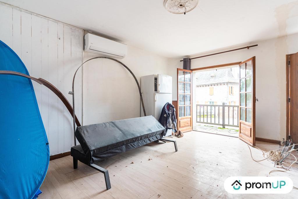 Vente Maison Cantal Leynhac - 15600 - Photos Vivastreet (VM4114) Belle maison confortable avec terrasse dans le Cantal