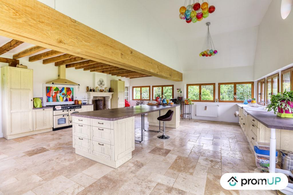 Vente Maison Sarthe La Chapelle du Bois - 72400 - Photos Vivastreet (VM3348) Maison de 198 m² avec jardin et dépendances