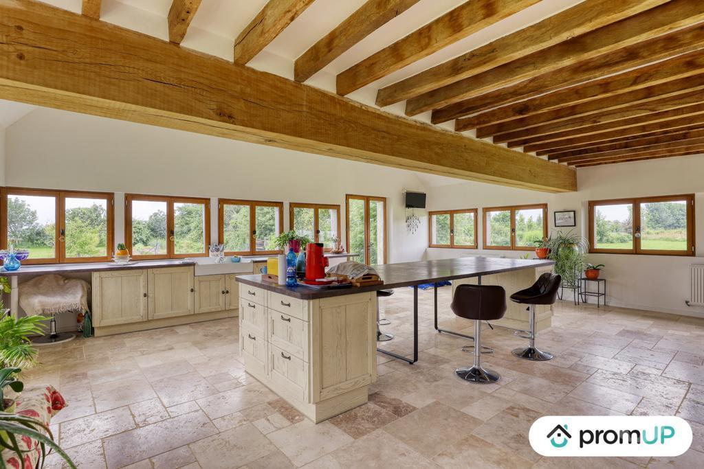 Vente Maison Sarthe La Chapelle du Bois - 72400 - Photos Vivastreet (VM3348) Maison de 198 m² avec jardin et dépendances
