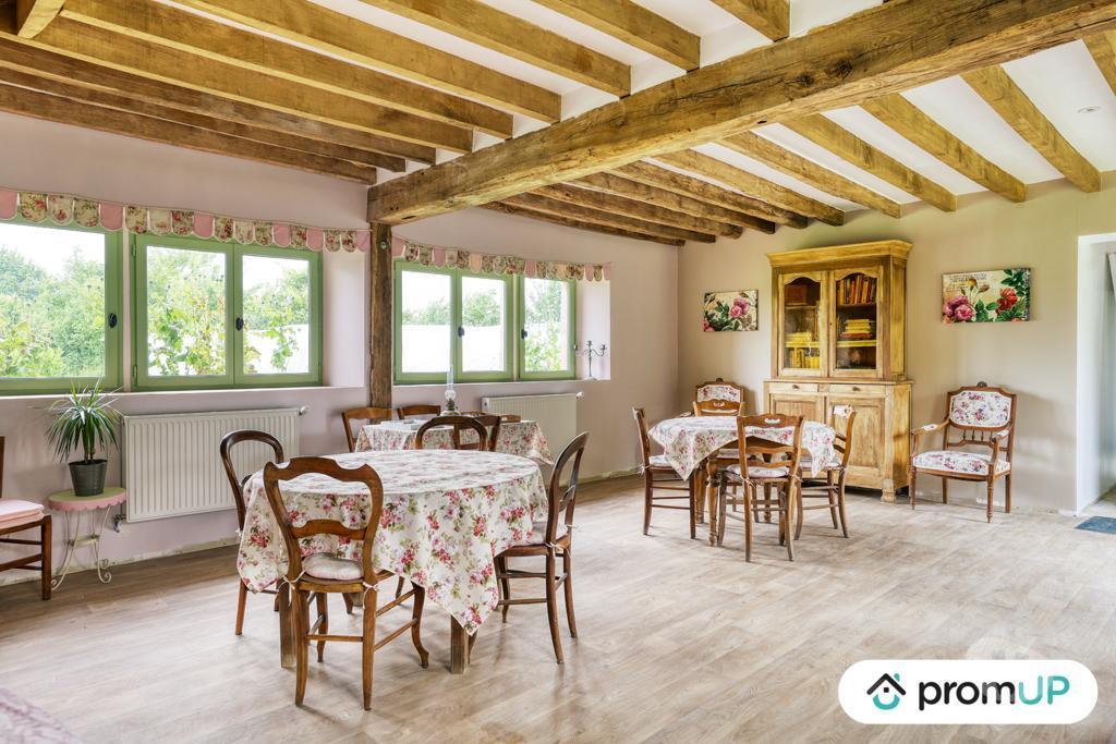 Vente Maison Sarthe La Chapelle du Bois - 72400 - Photos Vivastreet (VM3348) Maison de 198 m² avec jardin et dépendances