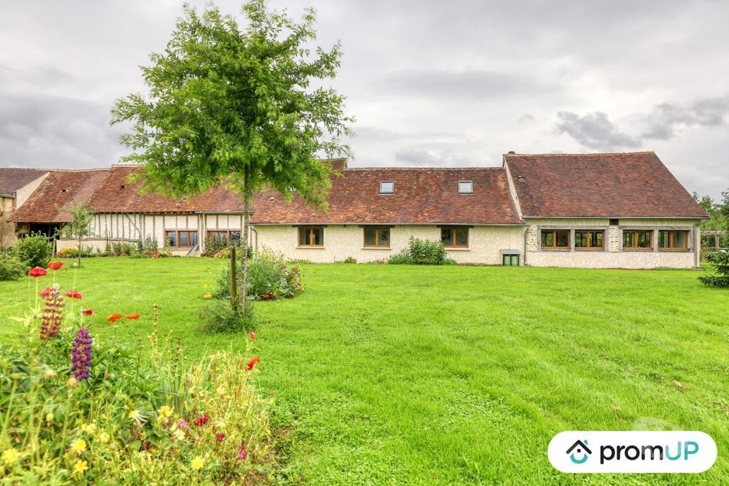 Vente Maison Sarthe La Chapelle du Bois - 72400 - Photos Vivastreet (VM3348) Maison de 198 m² avec jardin et dépendances