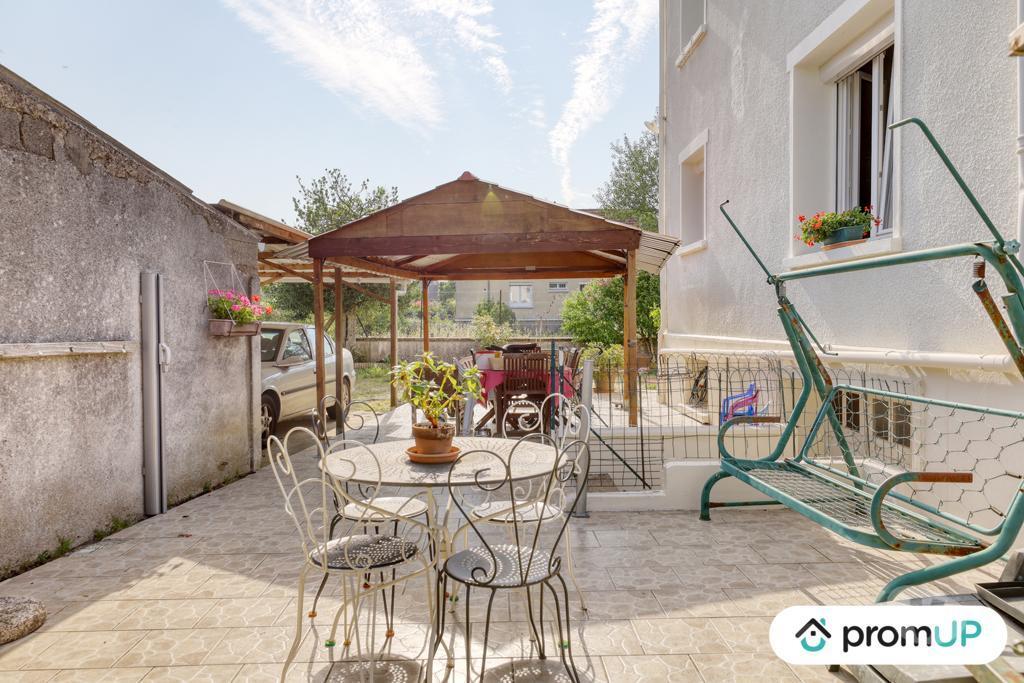 Vente Maison Vienne Chatellerault - Photos Vivastreet (VM3418) Maison individuelle de 111m² située à Châtellerault